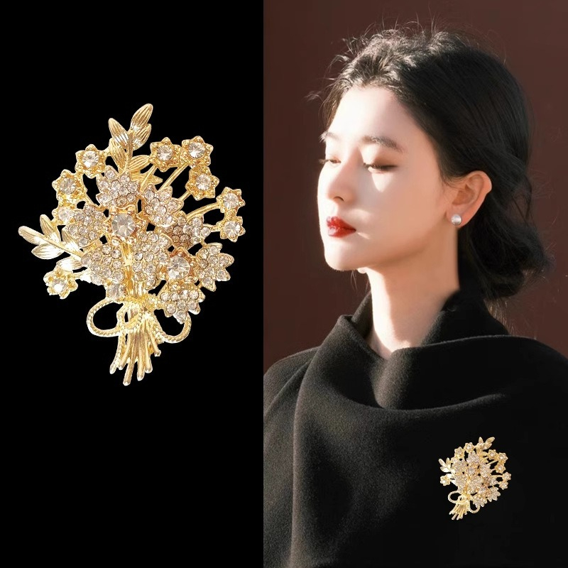 Men Accessories Bouquet - Broches de luxe pour femmes et