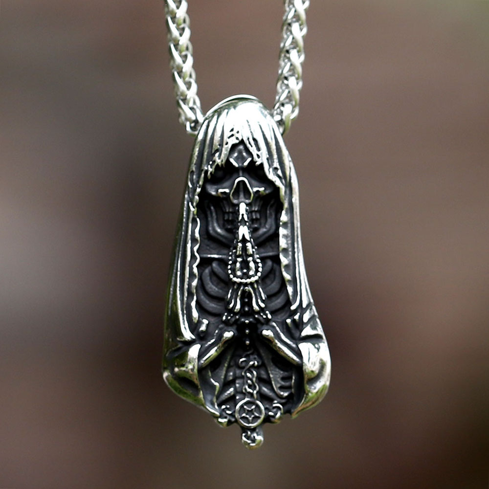 Men Accessories Guide - Collier avec pendentif tête de mort