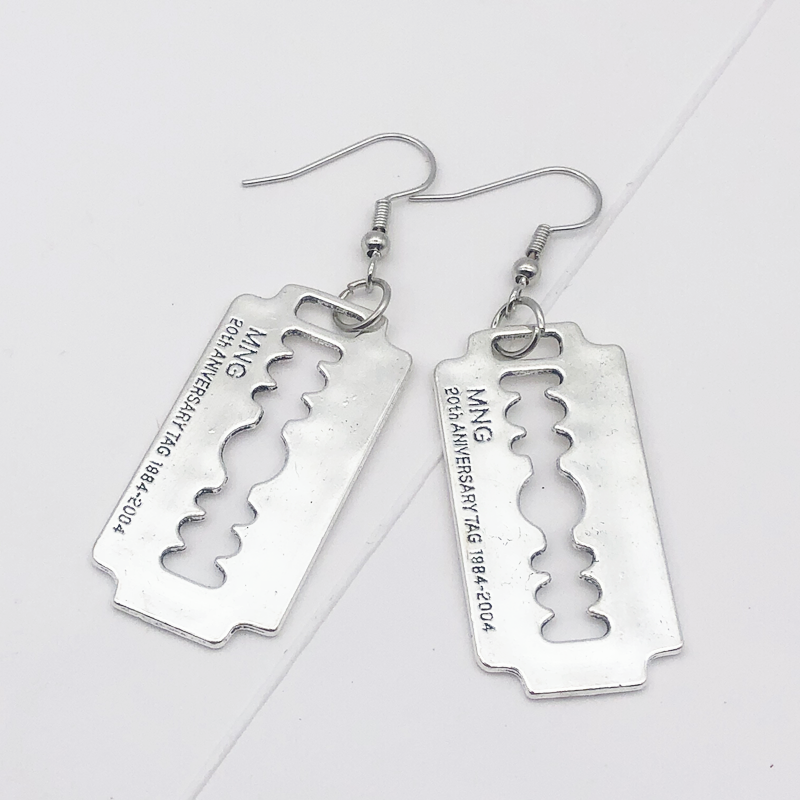 Boucles d'oreilles à lame de r - Men'S Accessories In The 90S avis et prix