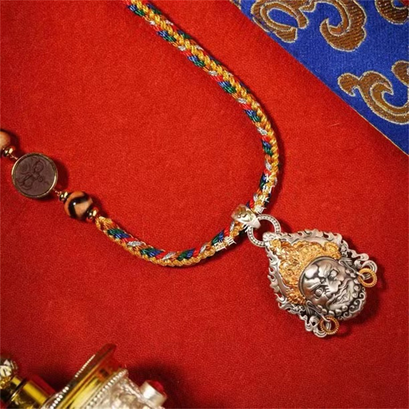 Pendentif Jambhala Jaune de Bé - Men Accessories Ethnic avis et prix